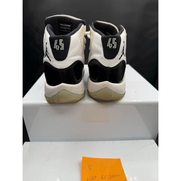 Nike Air Jordan 11s Retro - White and Black - Size 6 Youth - Authentic - Picture 7 of 10